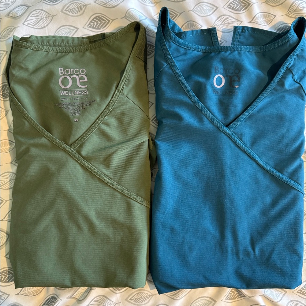 ONE 2 pack scrub tops